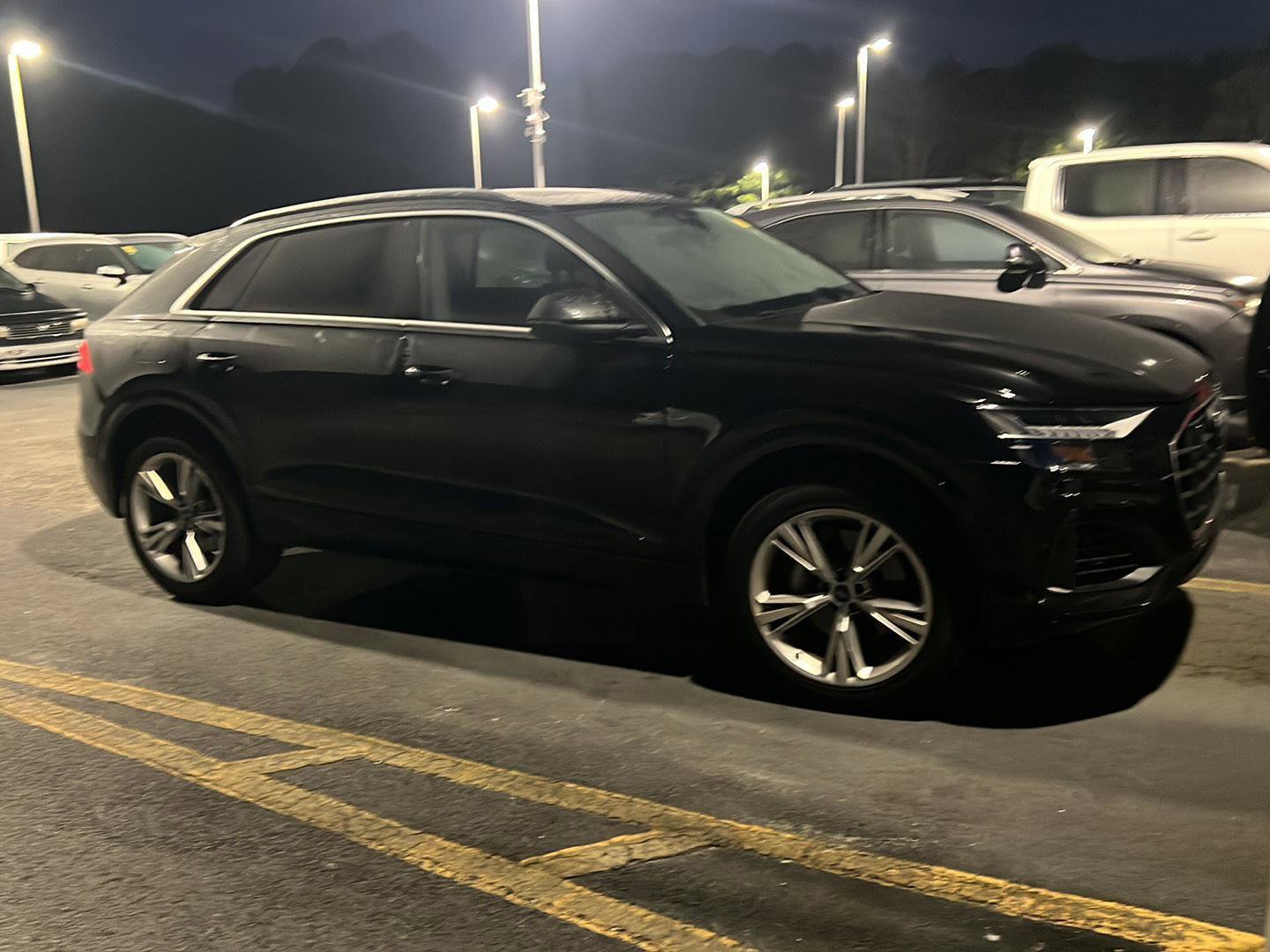 Used 2023 Audi Q8 Premium Plus image 3