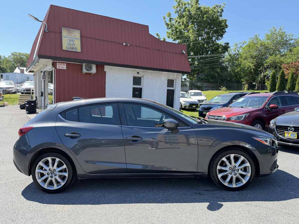 Used 2014 MAZDA MAZDA3 s Grand Touring w/ Technology Package FWD image 8