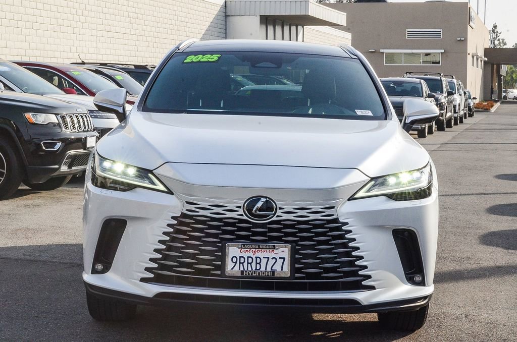 Used 2025 Lexus RX 350 w/ Convenience Package image 2