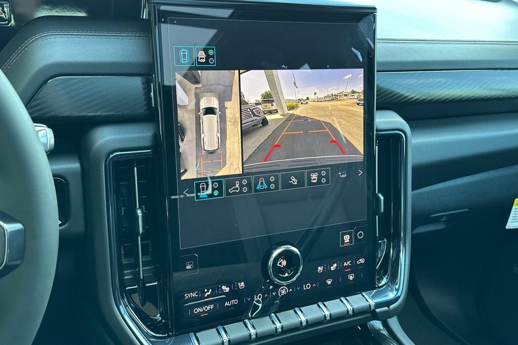 New 2026 GMC Yukon XL AT4 w/ AT4 Premium Plus Package AWD/4WD image 22