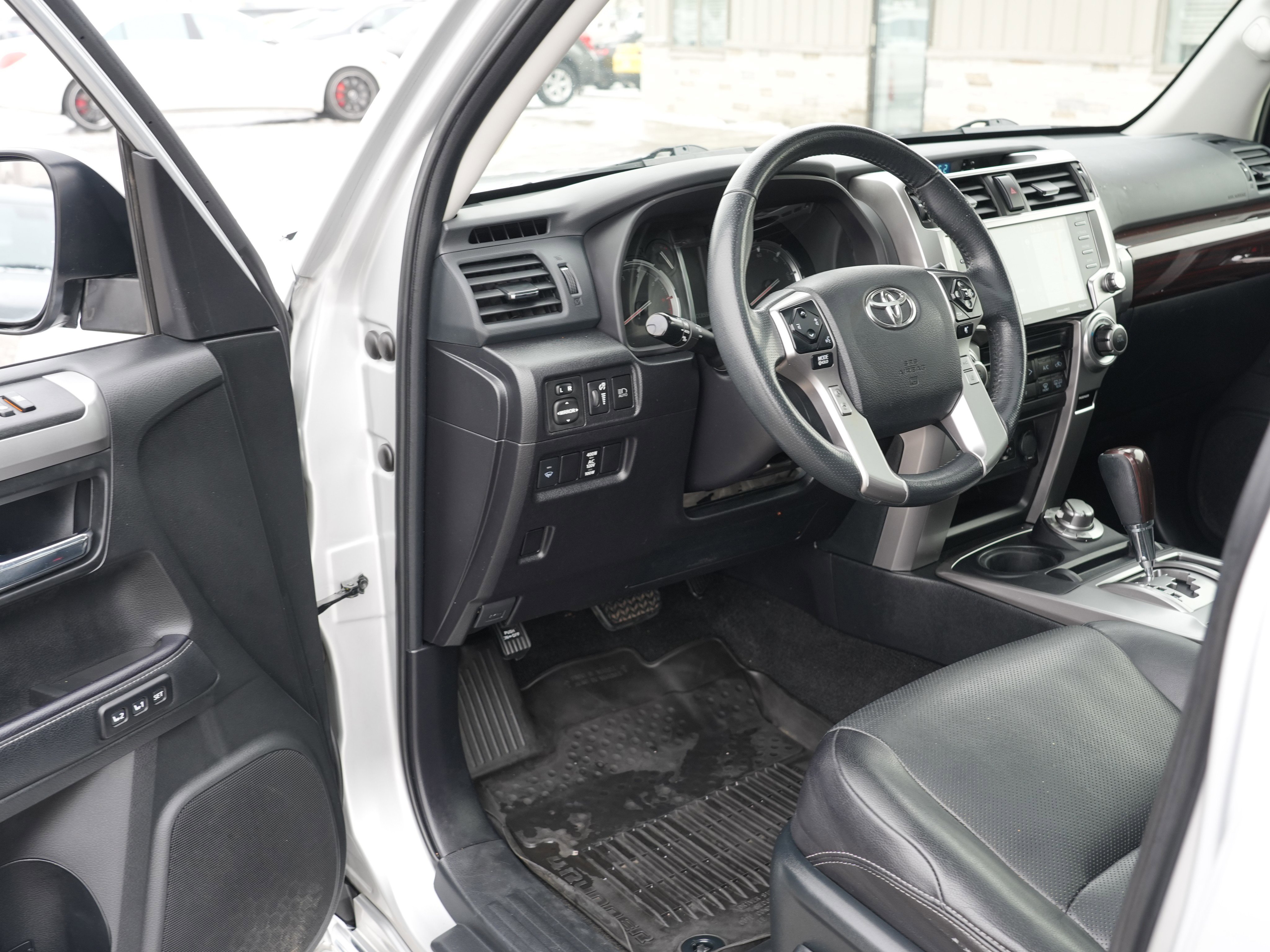 Used 2021 Toyota 4Runner Limited image 15