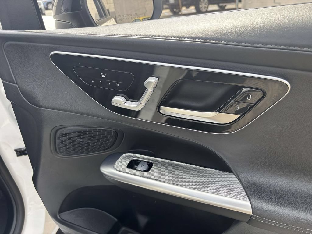 Used 2025 Mercedes-Benz GLC 43 AMG 4MATIC image 17