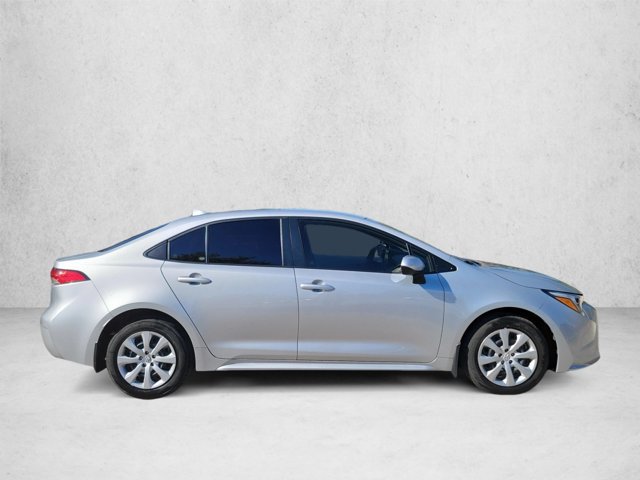 Used 2025 Toyota Corolla LE FWD image 4