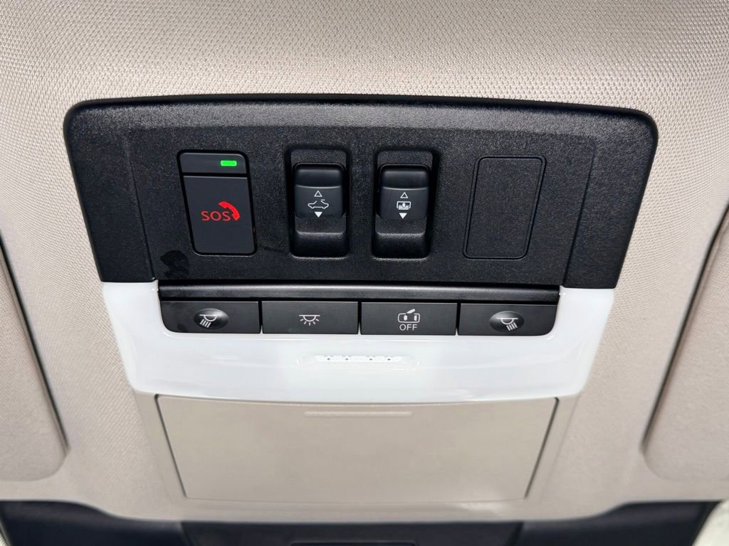 Used 2022 Nissan Pathfinder SL AWD/4WD image 22