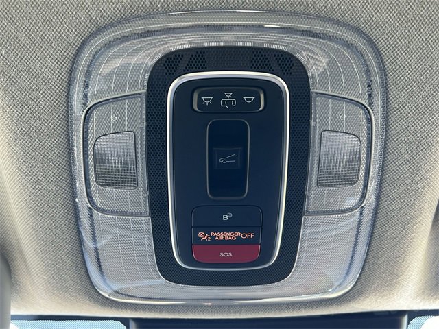 Used 2024 Hyundai Elantra Limited image 16