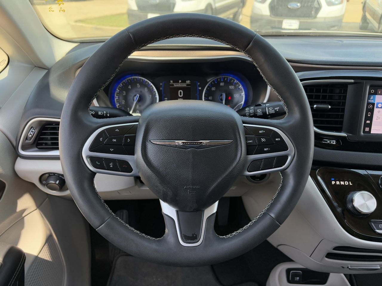 Used 2024 Chrysler Voyager LX image 14