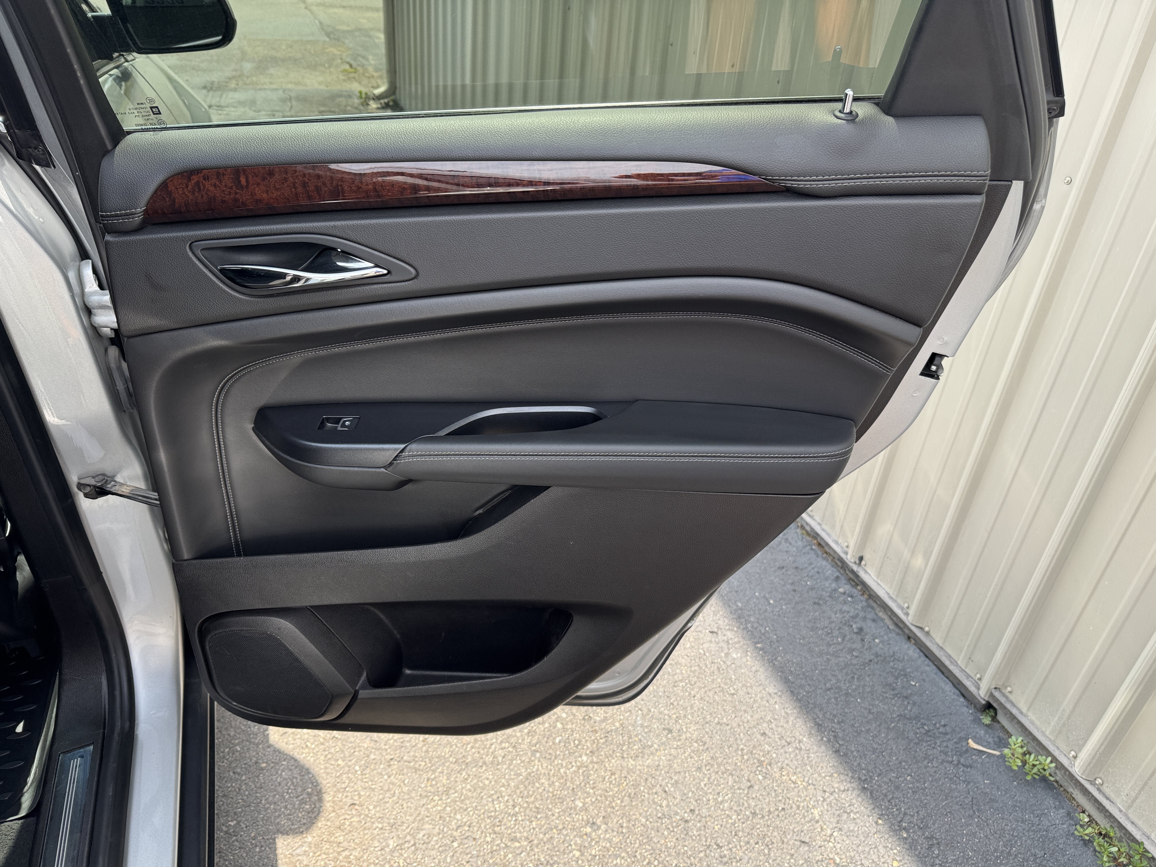Used 2016 Cadillac SRX Luxury w/ Trailering Package AWD/4WD image 33