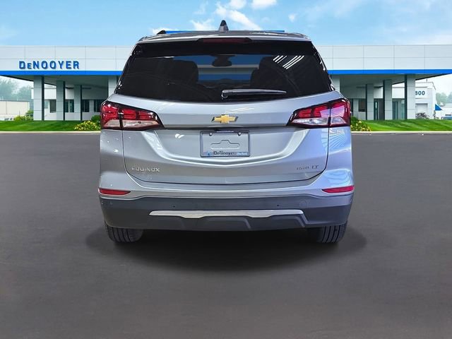 Used 2024 Chevrolet Equinox LT w/ LPO, Floor Liner Package AWD/4WD image 9