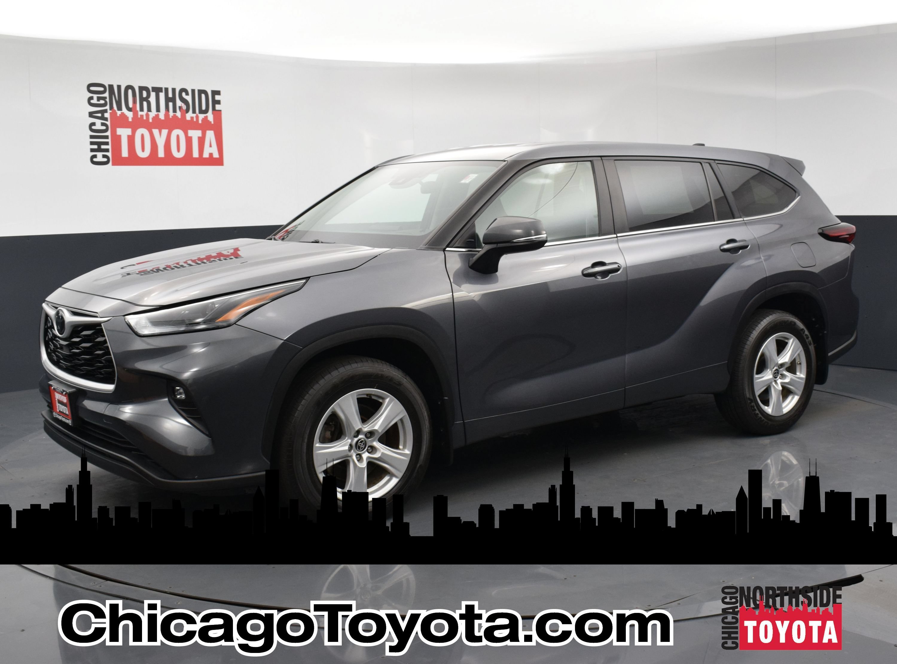 Used 2024 Toyota Highlander LE