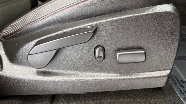 Used 2016 GMC Canyon SLE w/ All Terrain Adventure Package image 21