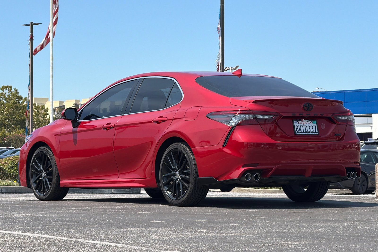 Used 2021 Toyota Camry XSE FWD image 6