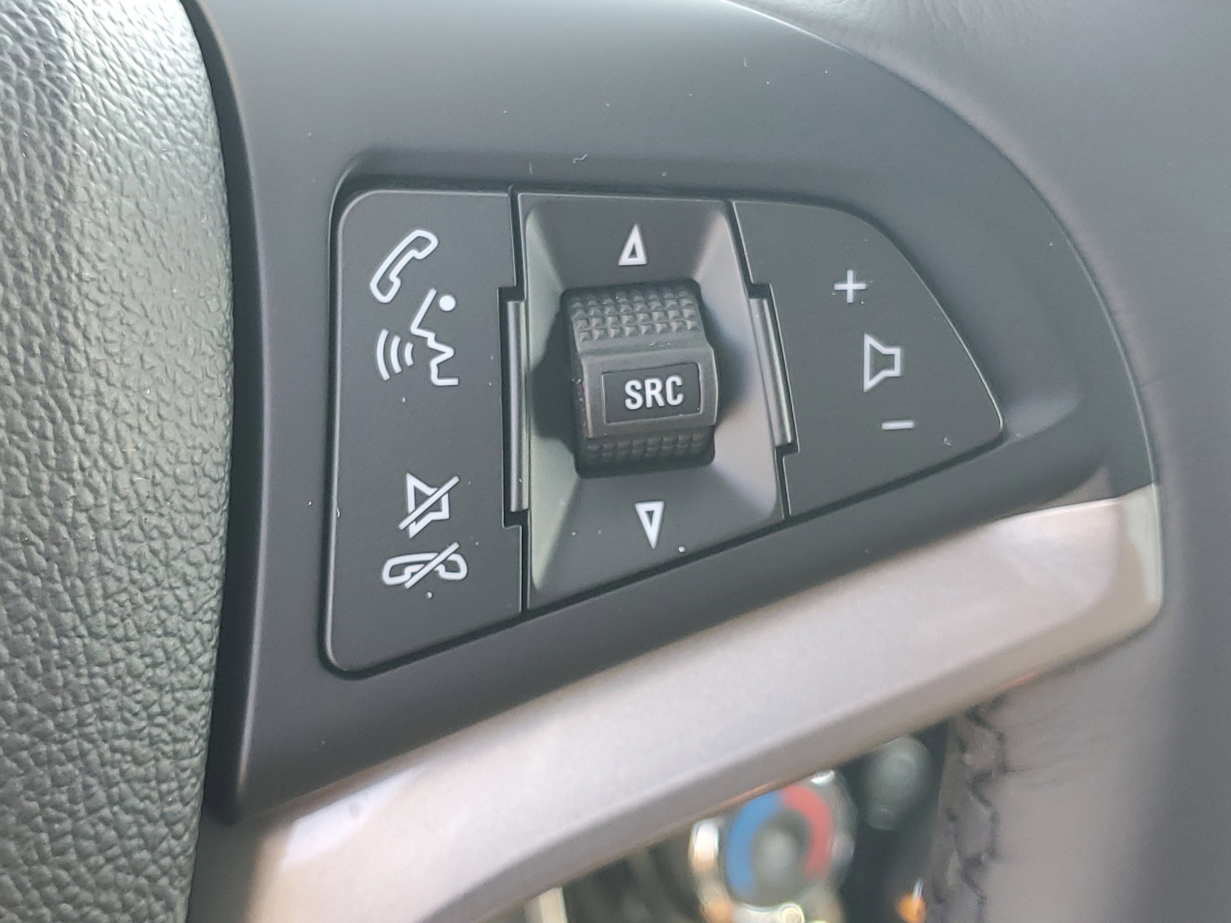 Used 2020 Chevrolet Trax Premier FWD image 24