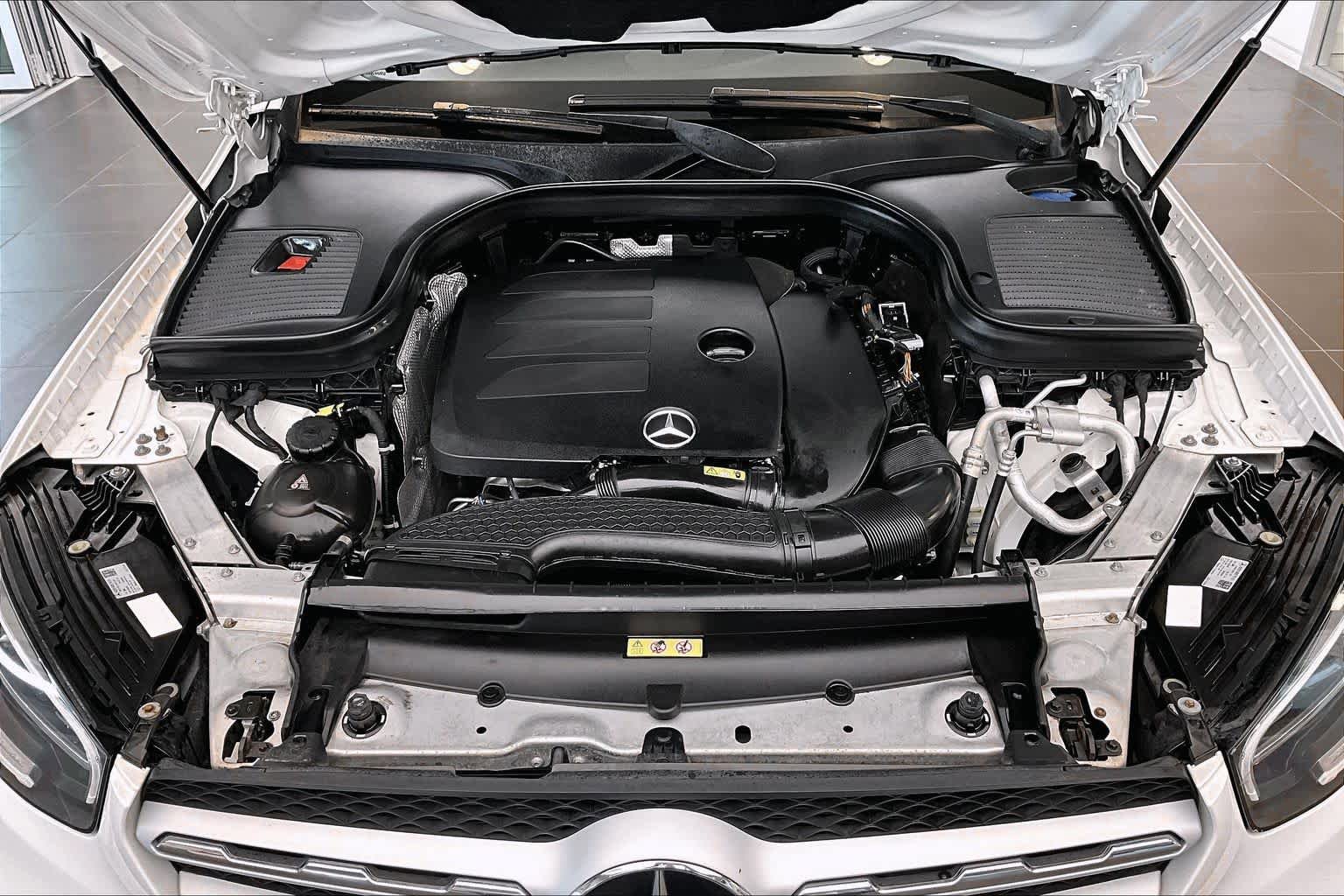 Used 2020 Mercedes-Benz GLC 300 4MATIC image 30