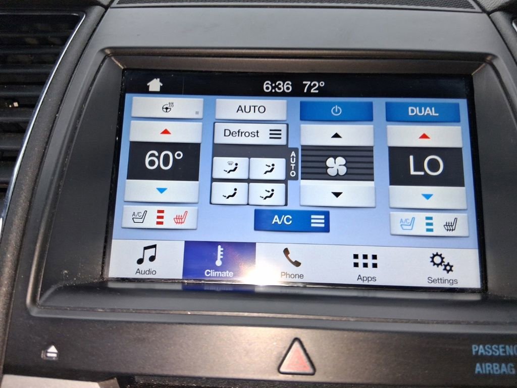 Used 2017 Ford Taurus Limited FWD image 17