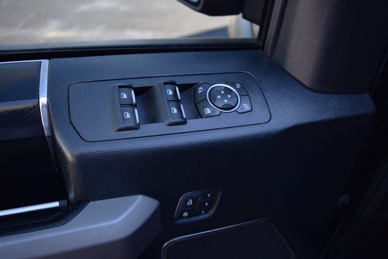 Used 2018 Ford F150 Raptor w/ Equipment Group 802A Luxury image 50