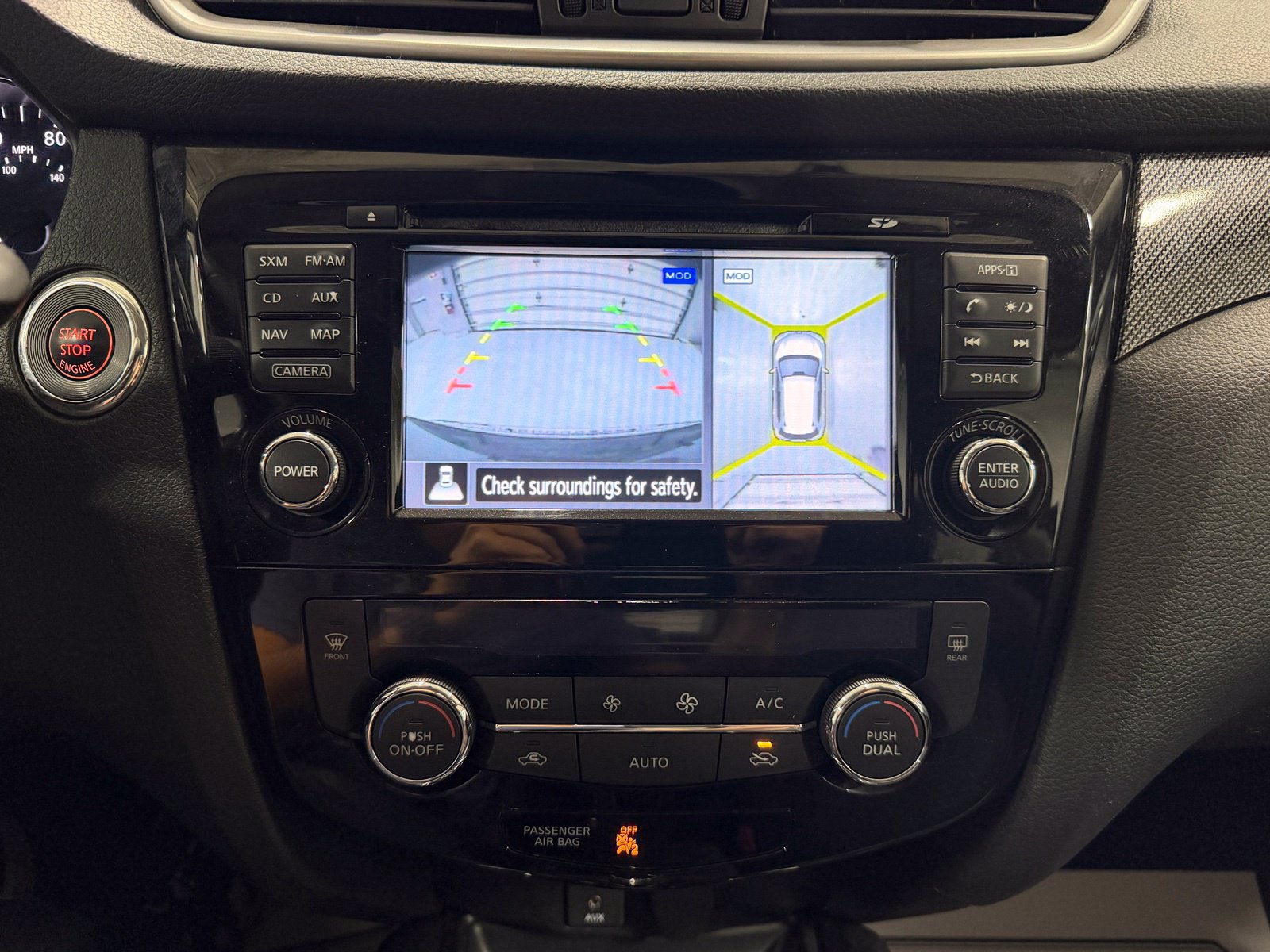 Used 2015 Nissan Rogue SL w/ SL Premium Package AWD/4WD image 2