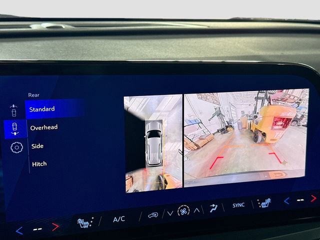 New 2026 Chevrolet Traverse LT w/ Midnight/Sport Edition image 15