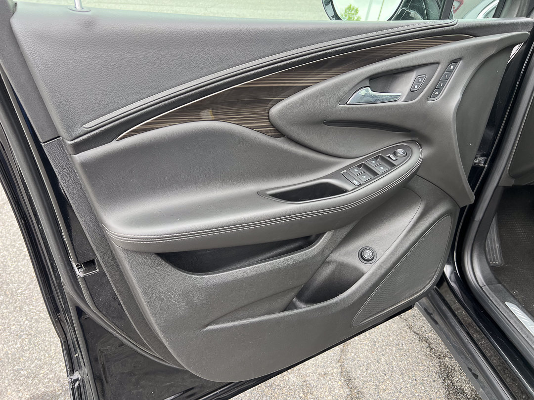 Used 2019 Buick Envision Essence FWD image 15