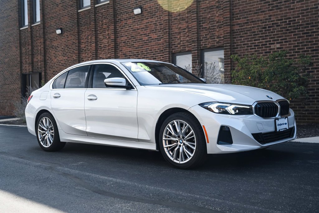 Used 2024 BMW 330i xDrive Sedan AWD/4WD image 13