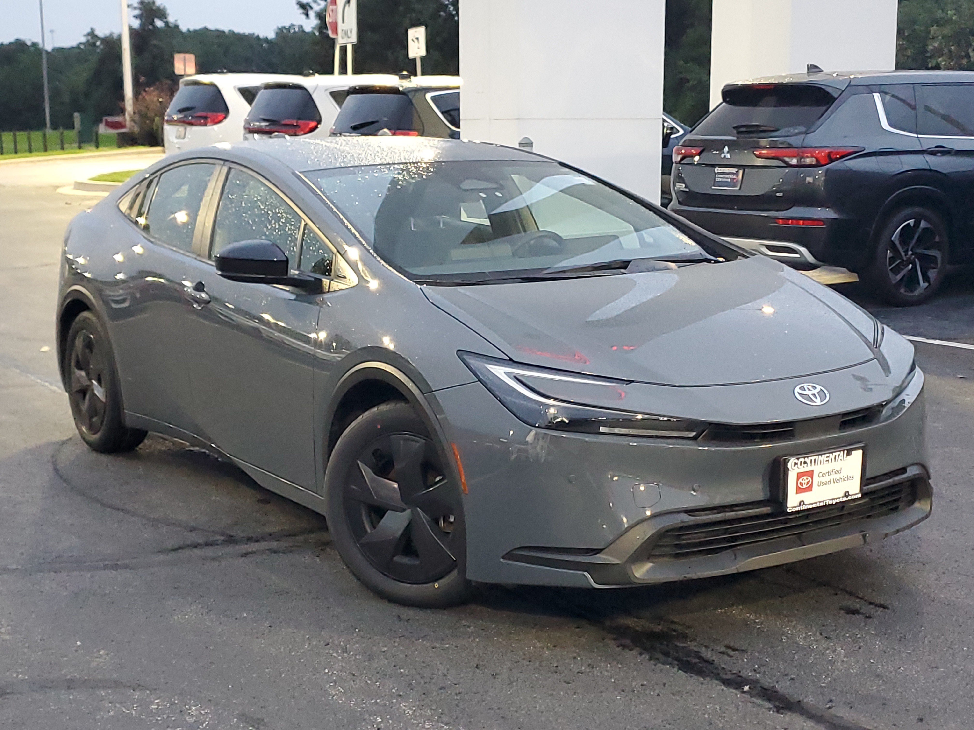 Certified 2024 Toyota Prius LE FWD image 31