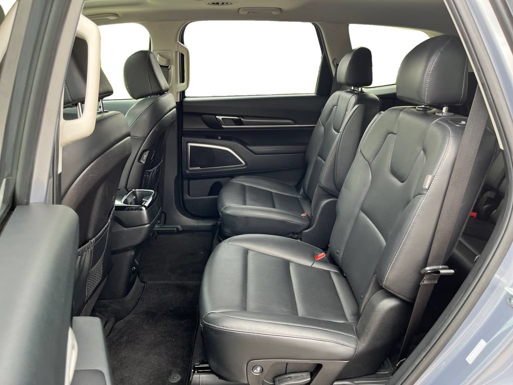 Used 2025 Kia Telluride S FWD image 27