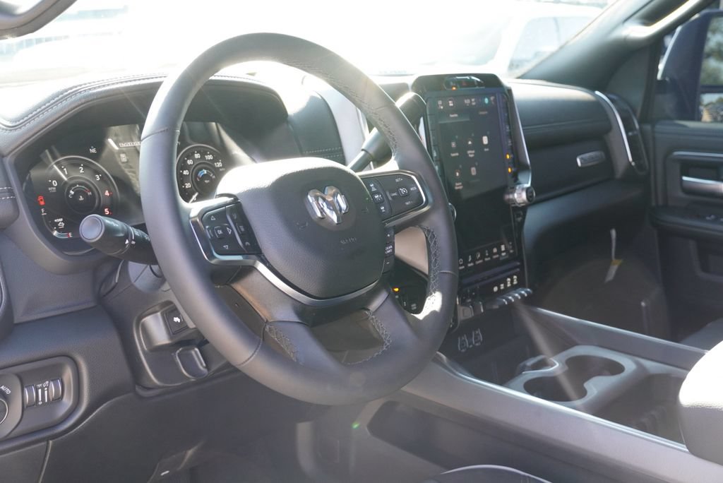 New 2026 RAM 3500 Laramie AWD/4WD image 18