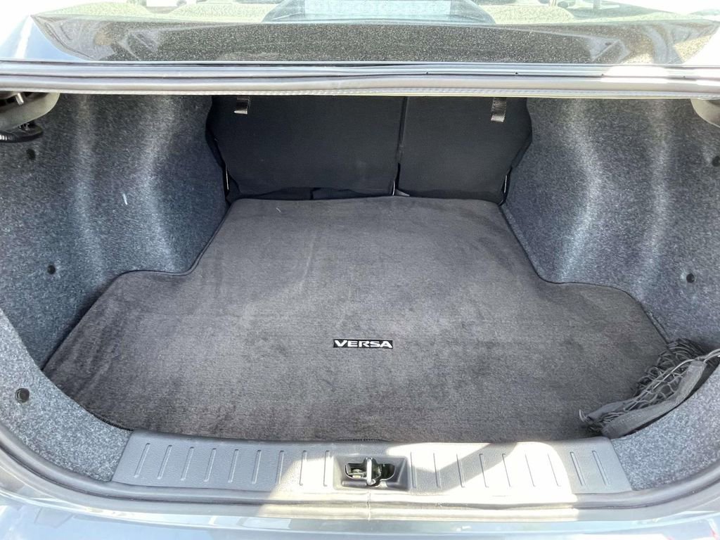Used 2025 Nissan Versa SV w/ Trunk Package image 9