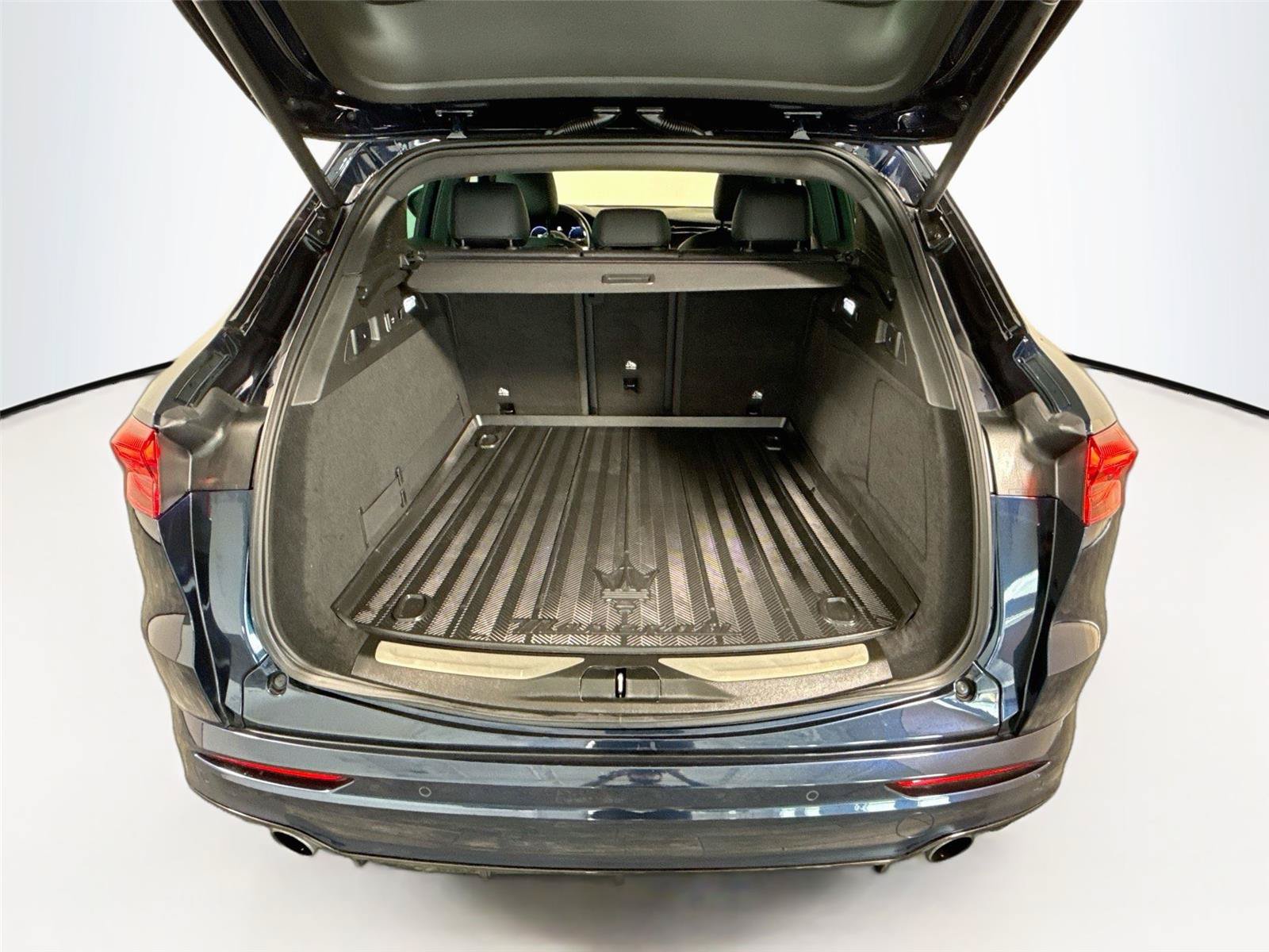 Used 2023 Maserati Grecale GT AWD/4WD image 22