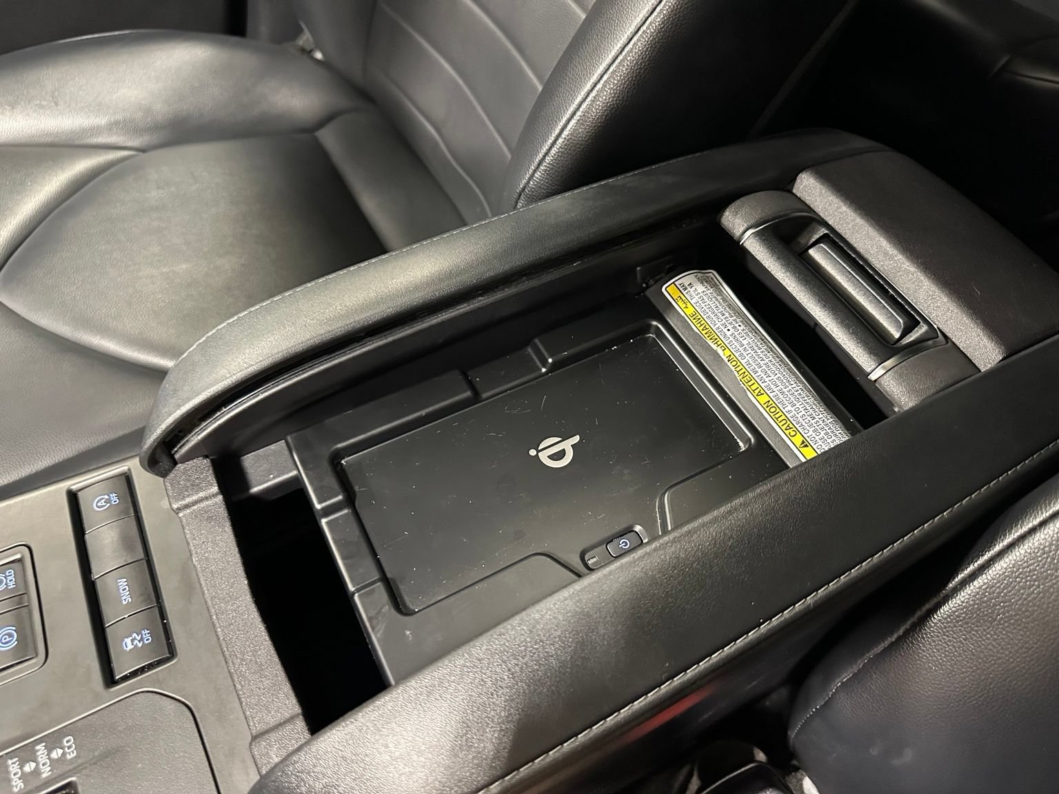 Used 2022 Toyota Highlander XLE FWD image 34