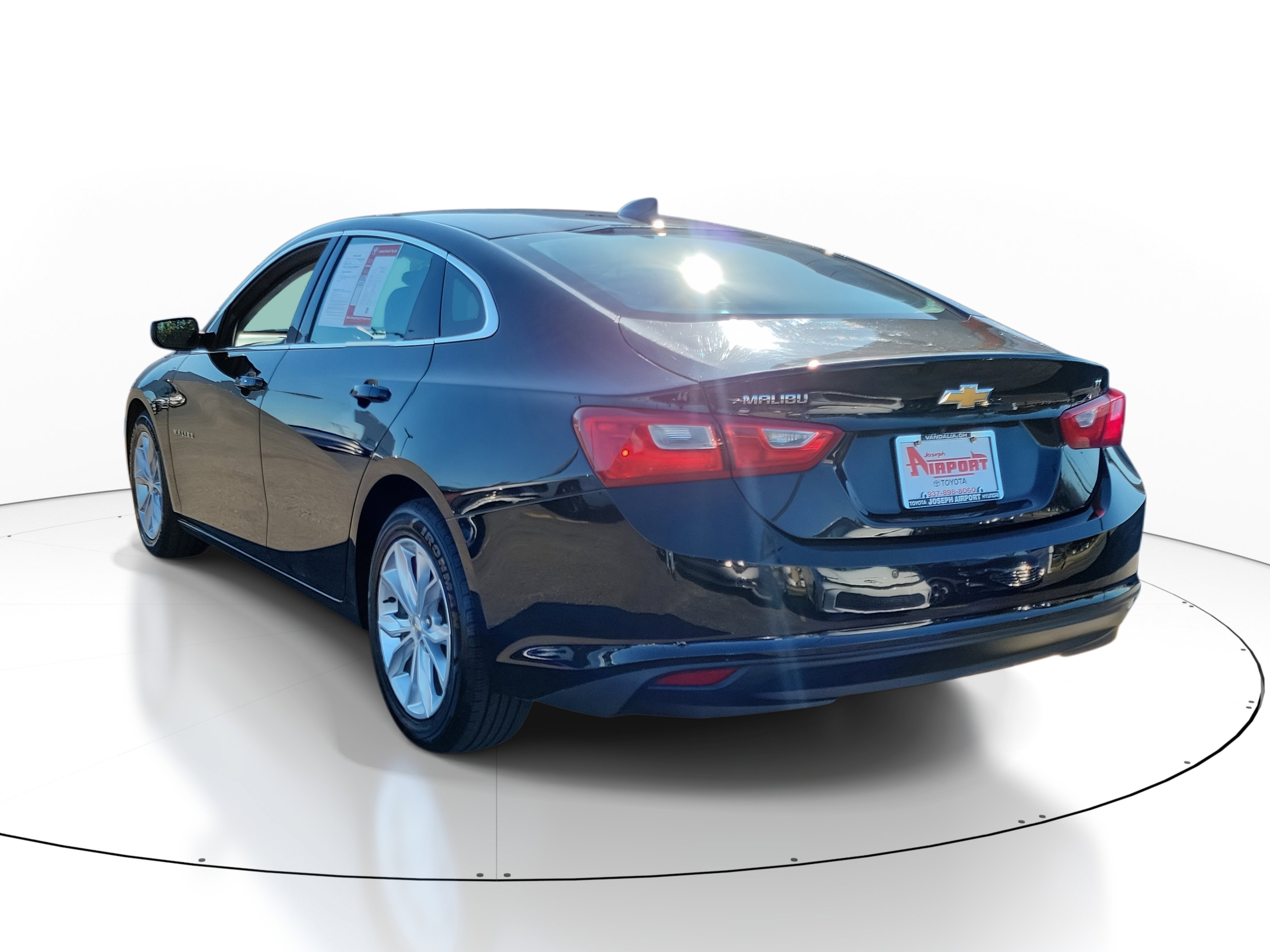 Used 2024 Chevrolet Malibu LT FWD image 3