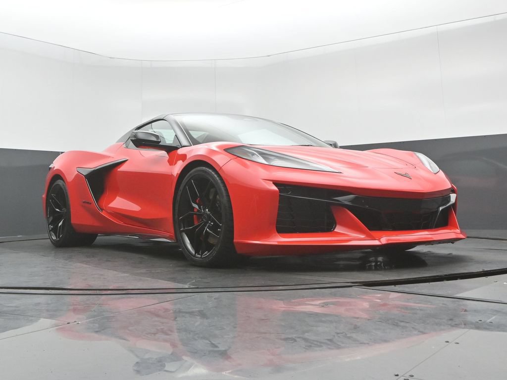 Used 2025 Chevrolet Corvette Z06 RWD image 26