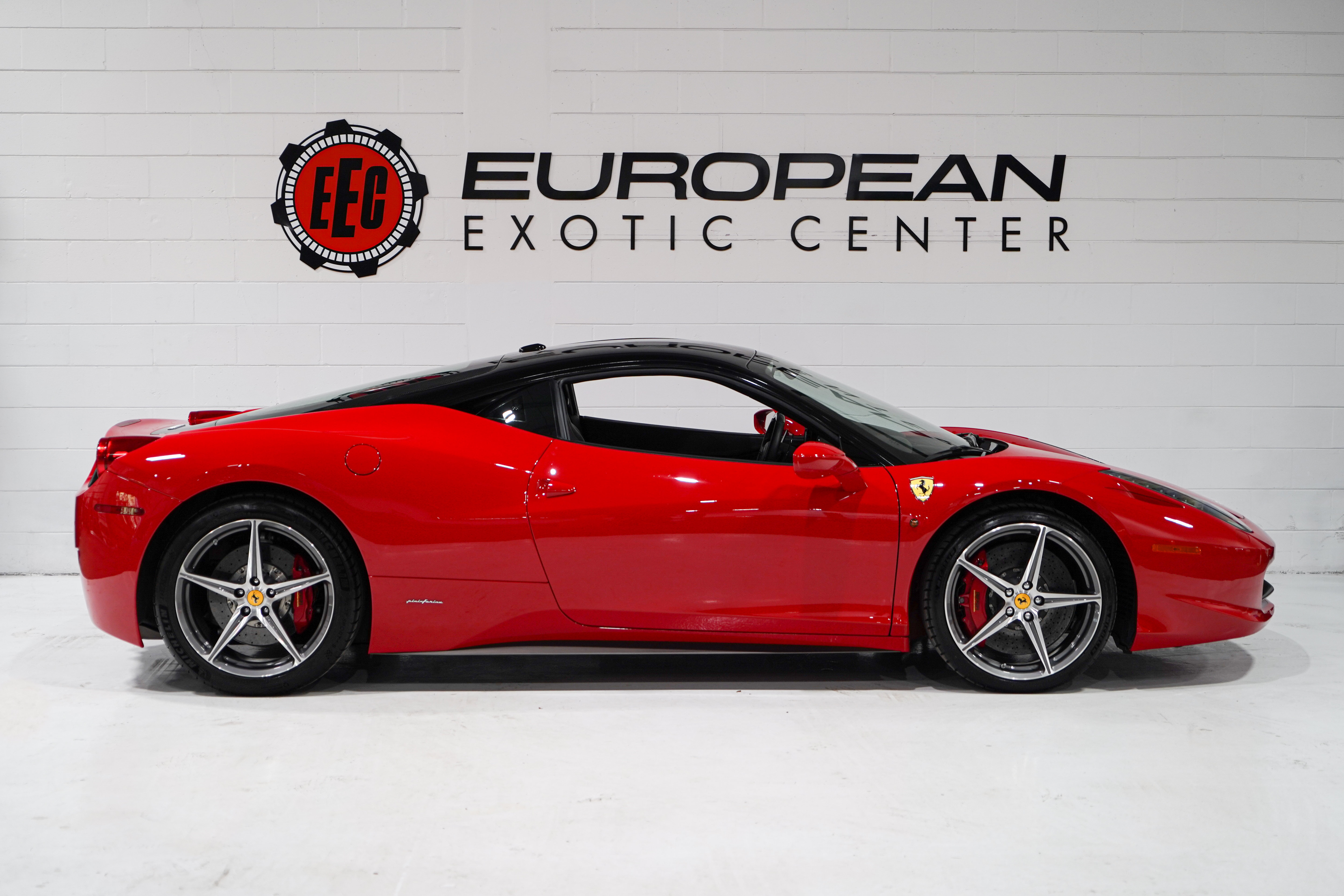 Used 2014 Ferrari 458 Italia Coupe RWD image 6