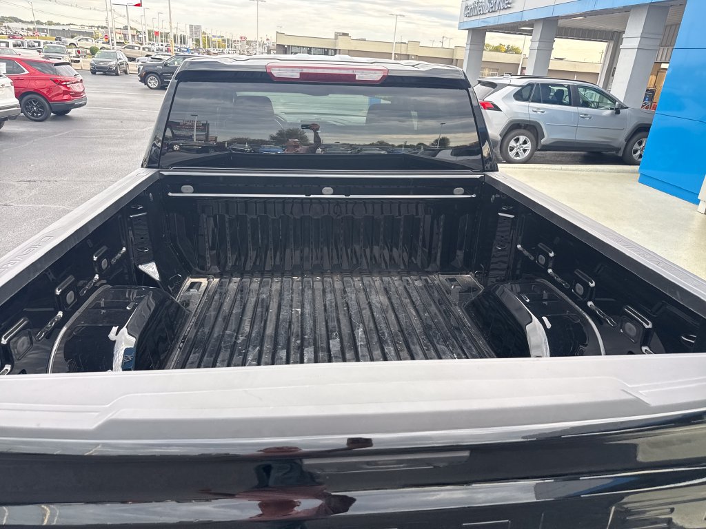 Used 2024 Chevrolet Silverado 1500 LT AWD/4WD image 27