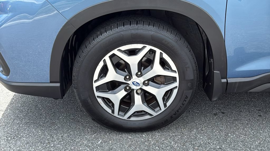 Used 2019 Subaru Forester Premium AWD/4WD image 8