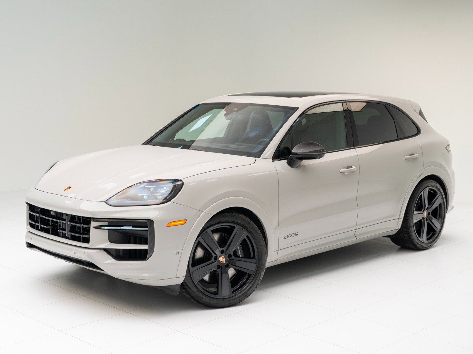 Certified 2026 Porsche Cayenne GTS image 1