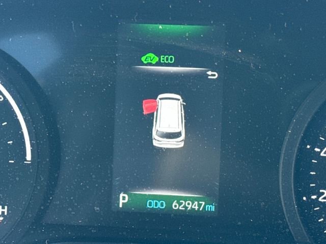 Used 2022 Toyota Sienna XSE image 19