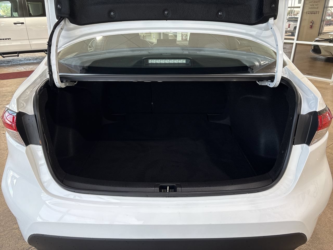 Certified 2024 Toyota Corolla LE FWD image 24