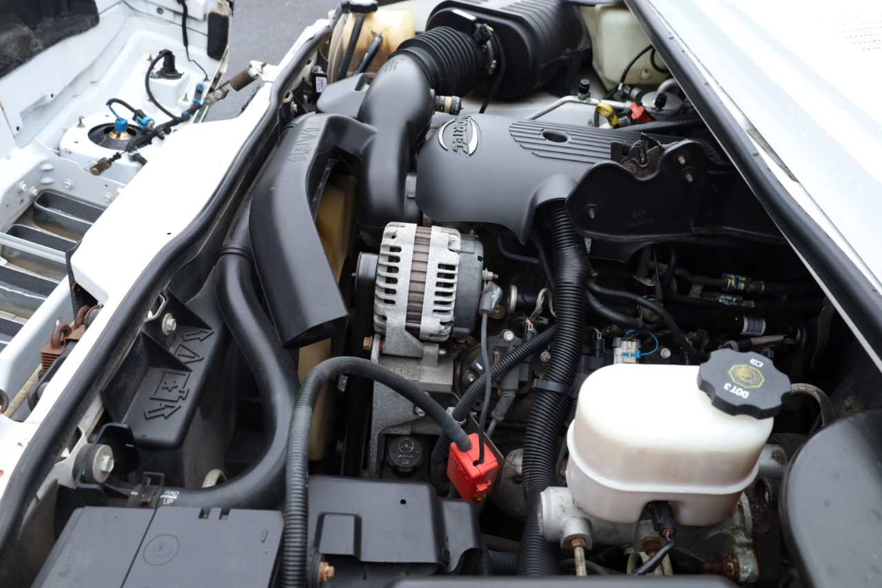 Used 2003 HUMMER H2 w/ Preferred Equipment Group image 46