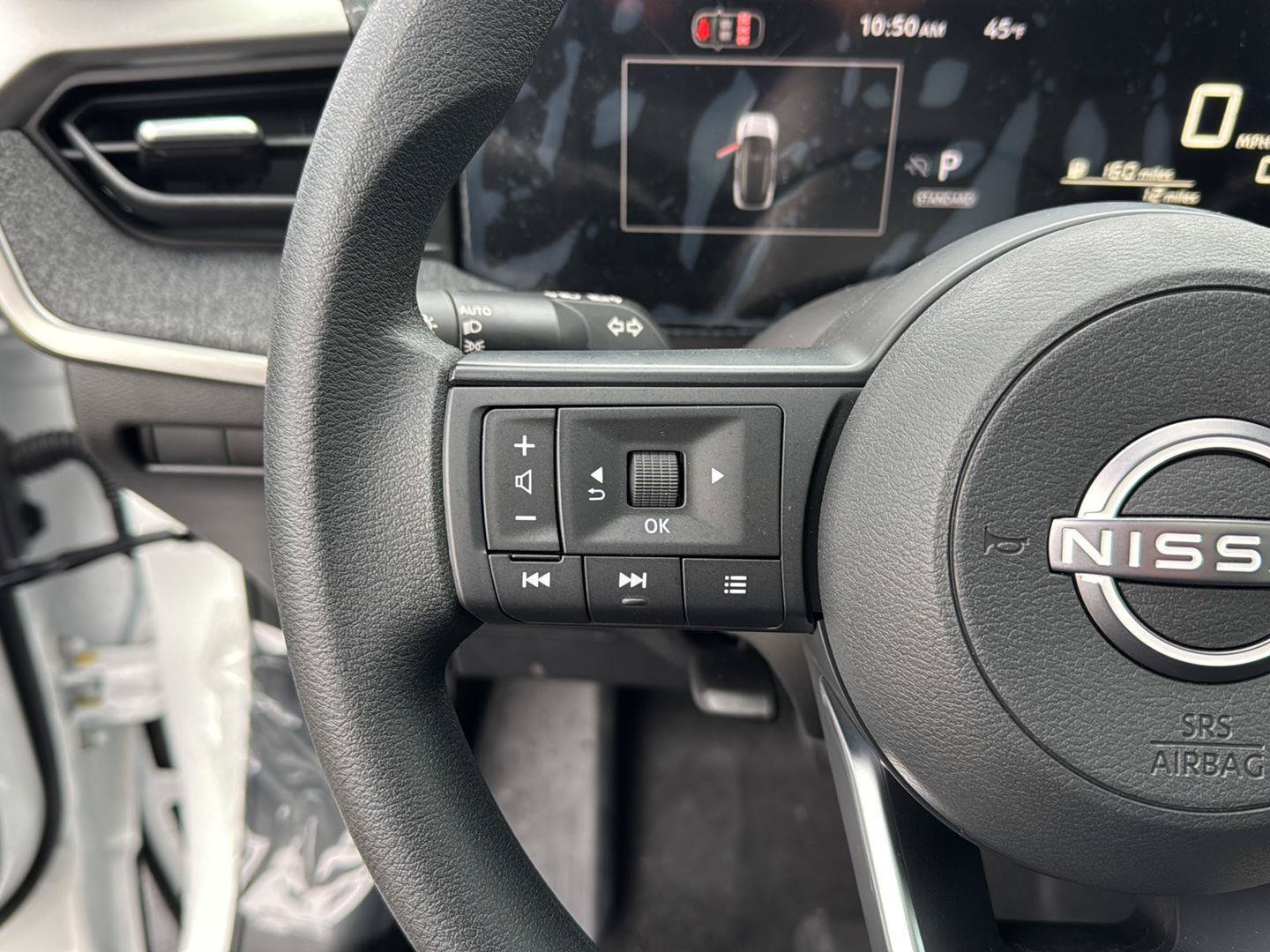 New 2026 Nissan Kicks SV w/ SV Premium Package FWD image 18