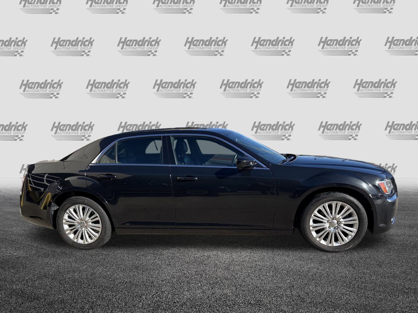 Used 2013 Chrysler 300 AWD w/ Driver Convenience Group image 9