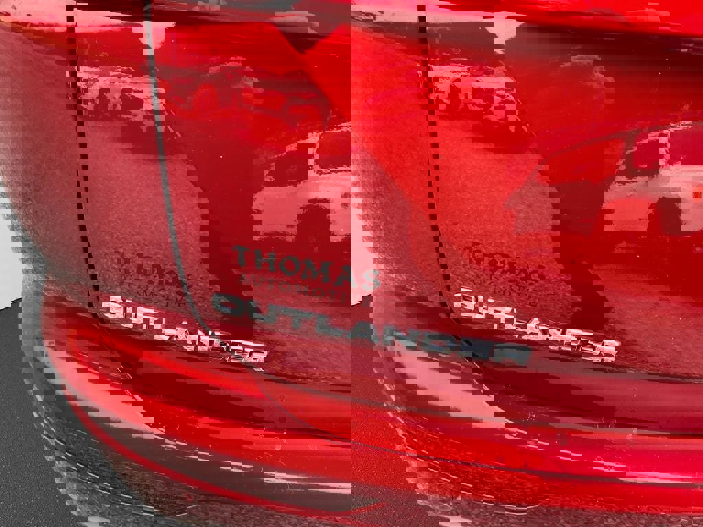 Used 2022 Mitsubishi Outlander SE image 40