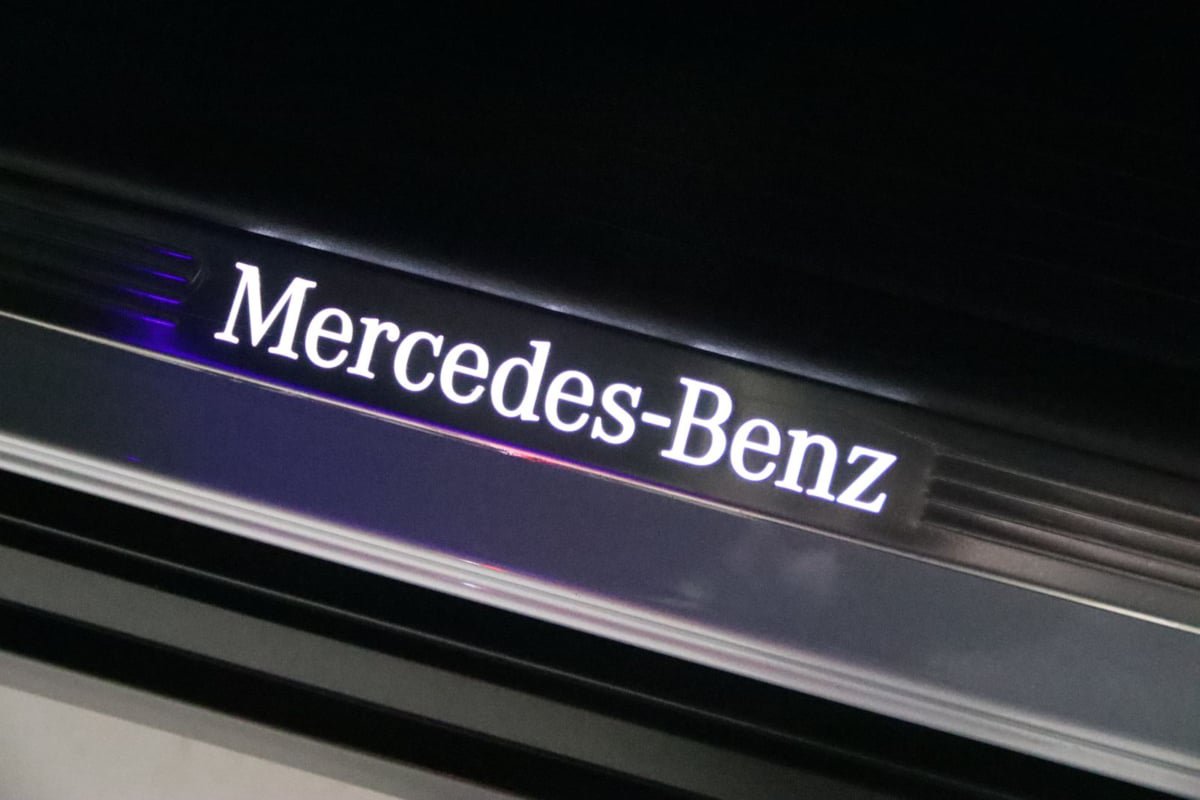 Used 2025 Mercedes-Benz GLE 350 4MATIC w/ Winter Package image 28