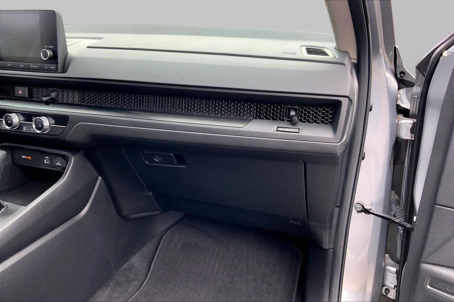Used 2023 Honda CR-V LX image 18