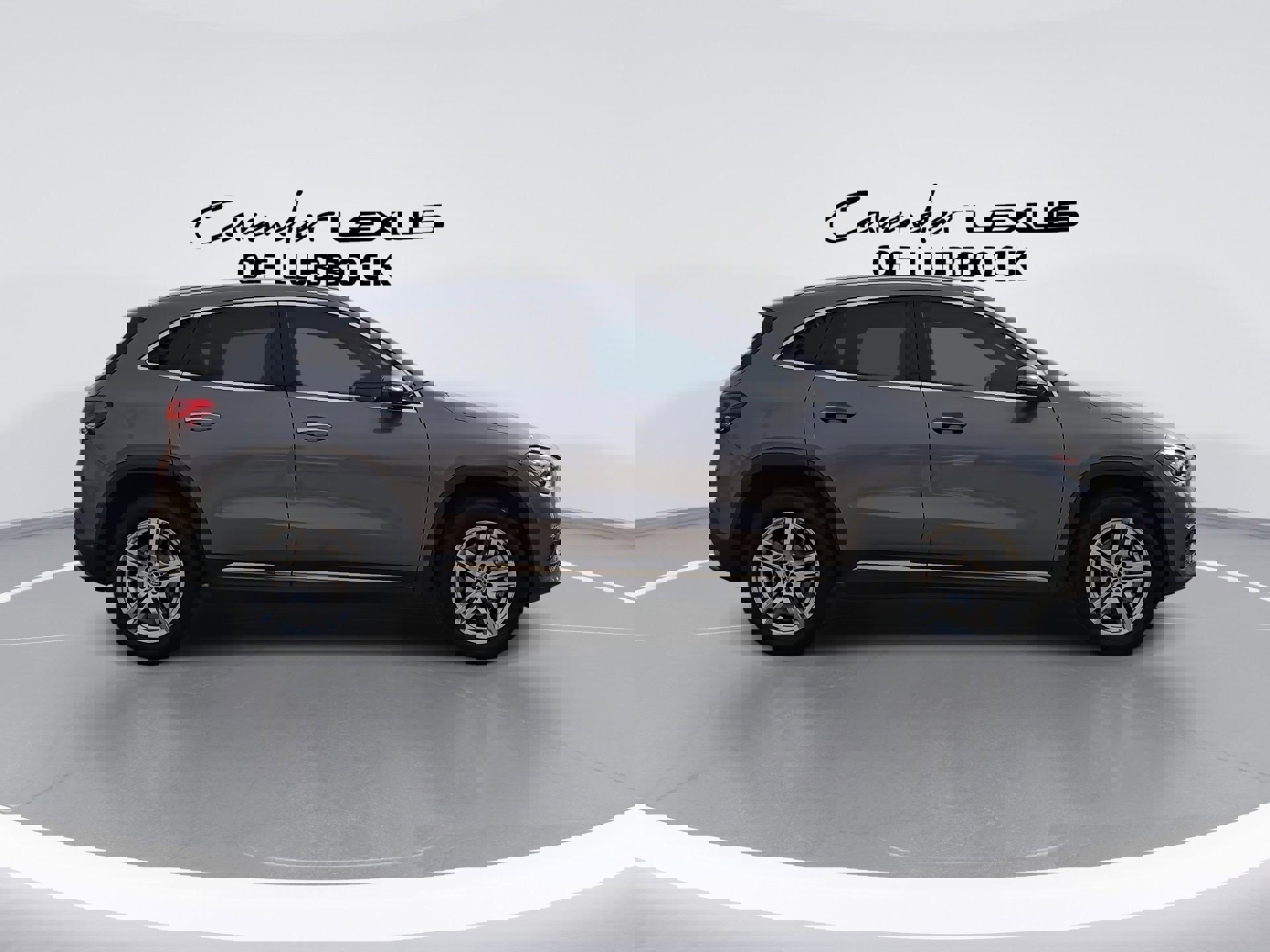 Used 2023 Mercedes-Benz GLA 250 4MATIC image 9