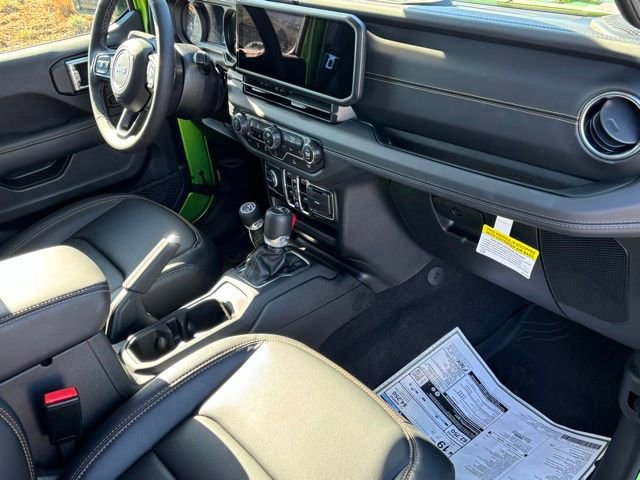 Used 2025 Jeep Gladiator Sport image 26