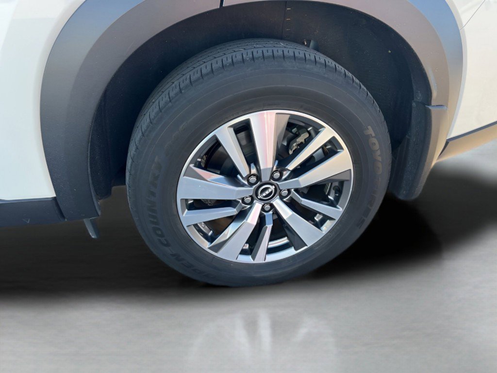 Used 2022 Nissan Pathfinder SL AWD/4WD image 19