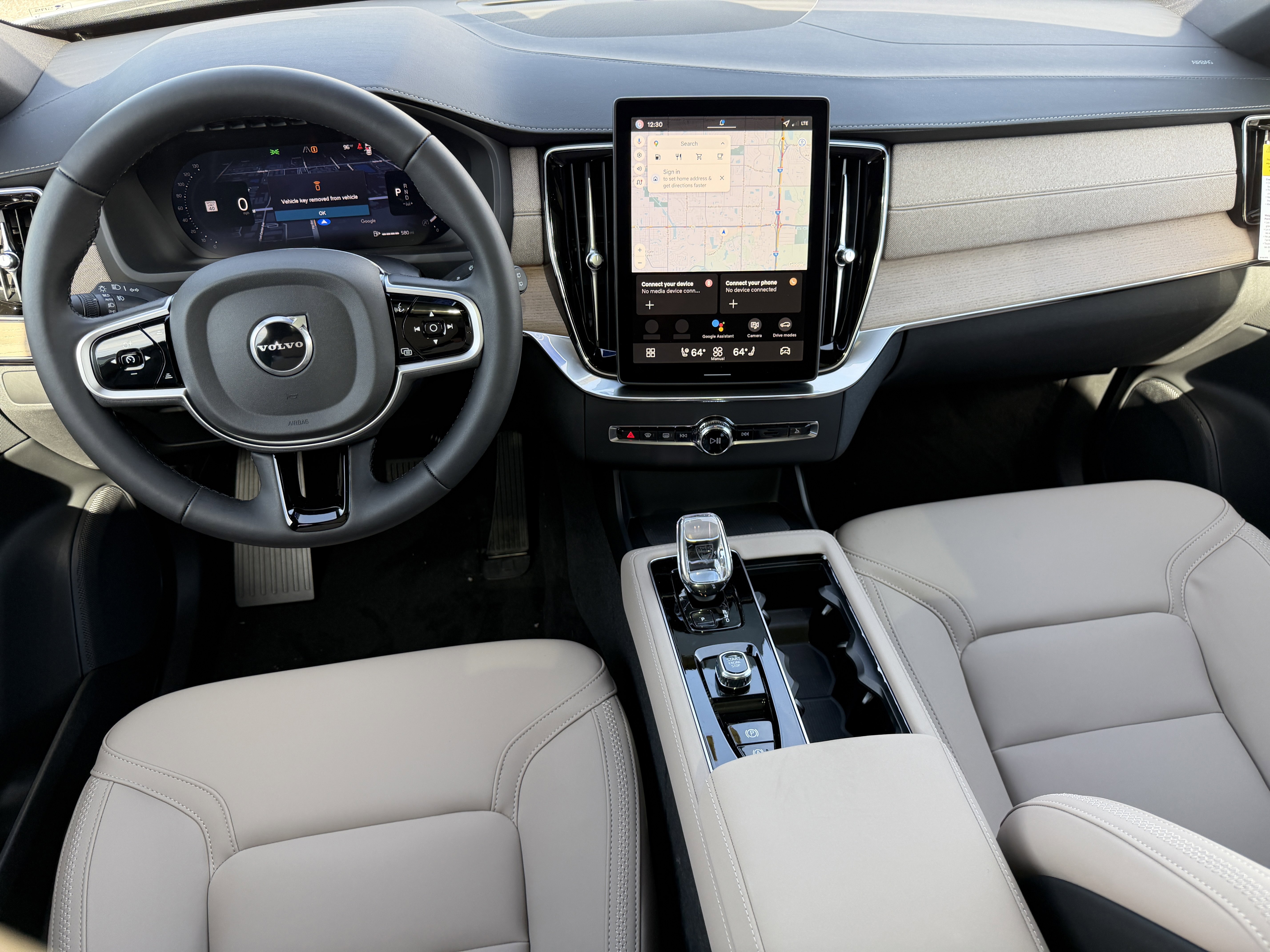 New 2026 Volvo XC90 B5 Core w/ Protection Package image 10