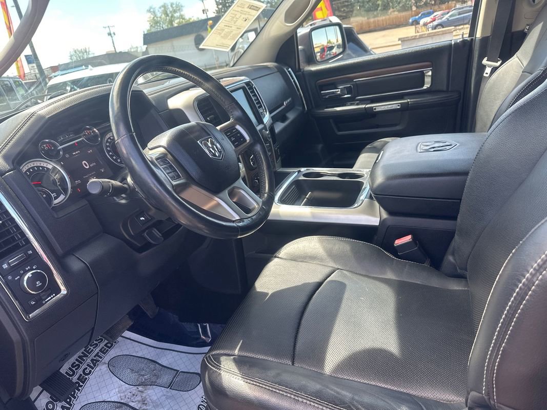 Used 2016 RAM 1500 Laramie w/ Convenience Group AWD/4WD image 30