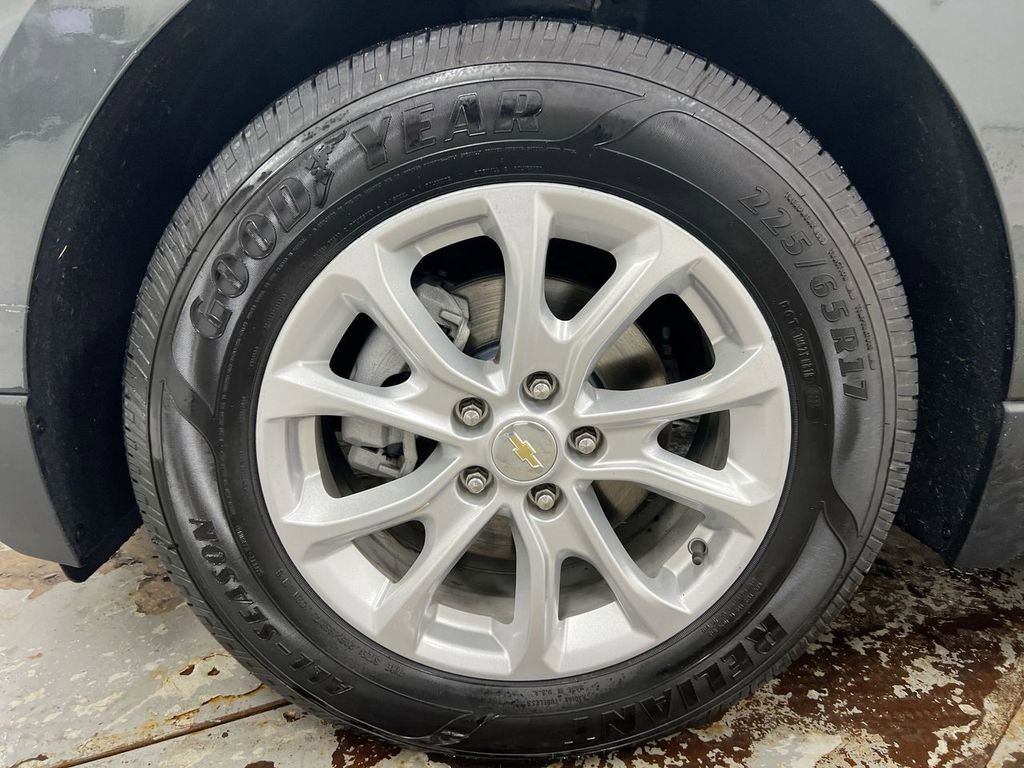 Used 2021 Chevrolet Equinox LT image 26