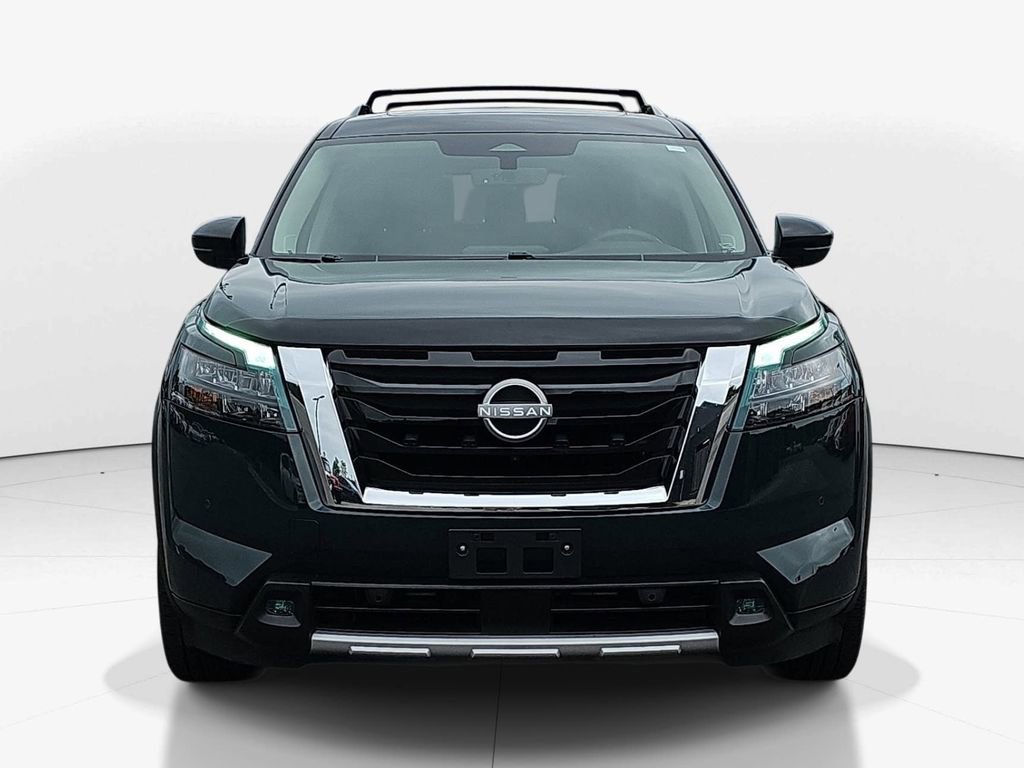 Used 2025 Nissan Pathfinder SL w/ SL Premium Package FWD image 12